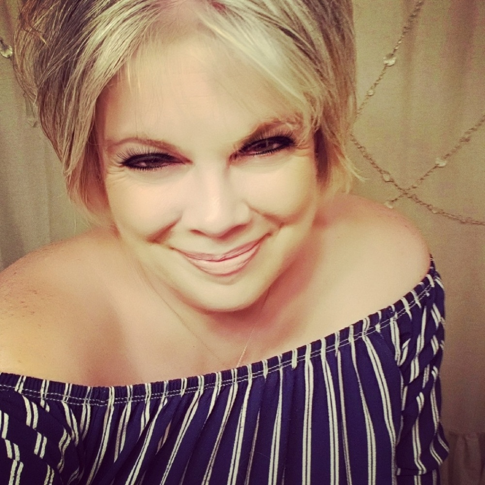 Meet your Posher, Elizabeth liz